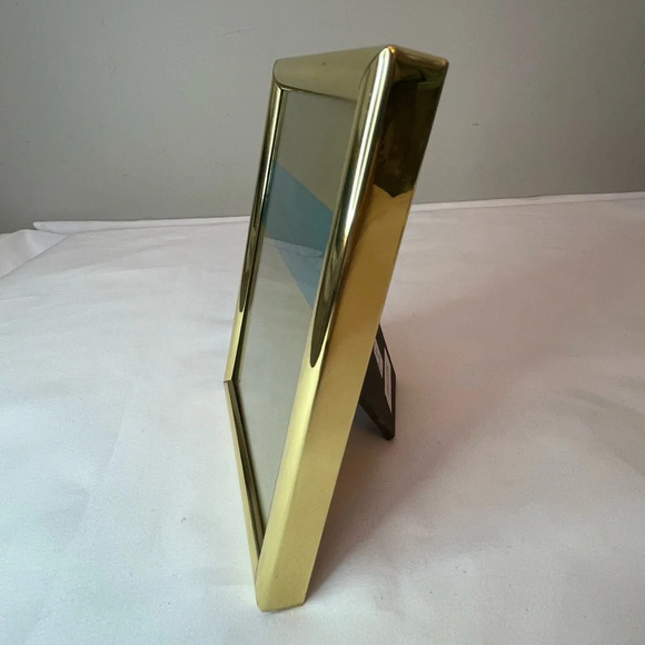 Ashton & Hayes Mini Picture Frame Polished Brass  3 1/2 X 5” - Picture 3 of 4